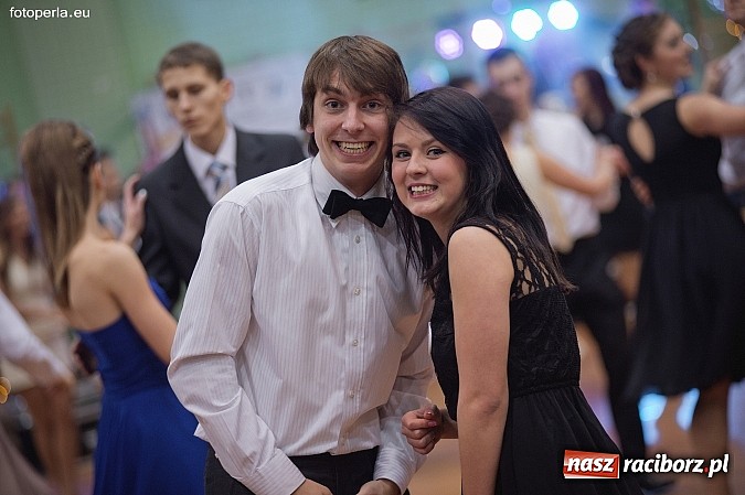 Zdjęcie w galerii na portalu naszraciborz.pl: Maturzyści I LO bawili się w Arenie Rafako wiadomości z regionu