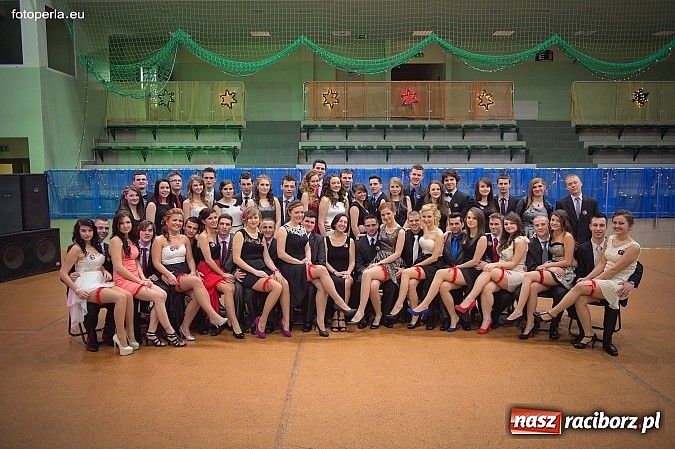 Zdjęcie w galerii na portalu naszraciborz.pl: Maturzyści I LO bawili się w Arenie Rafako wiadomości z regionu