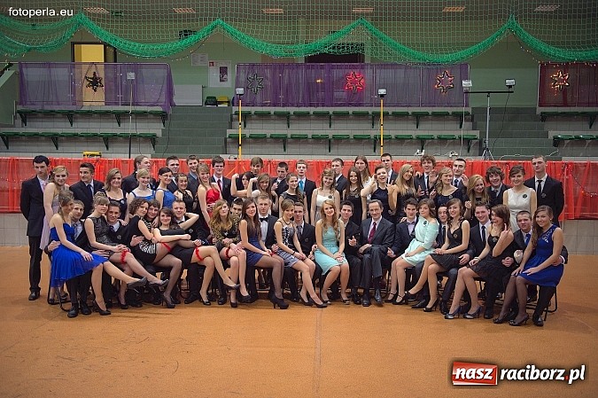 Zdjęcie w galerii na portalu naszraciborz.pl: Maturzyści I LO bawili się w Arenie Rafako wiadomości z regionu