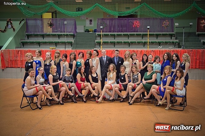 Zdjęcie w galerii na portalu naszraciborz.pl: Maturzyści I LO bawili się w Arenie Rafako wiadomości z regionu