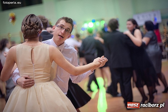 Zdjęcie w galerii na portalu naszraciborz.pl: Maturzyści I LO bawili się w Arenie Rafako wiadomości z regionu