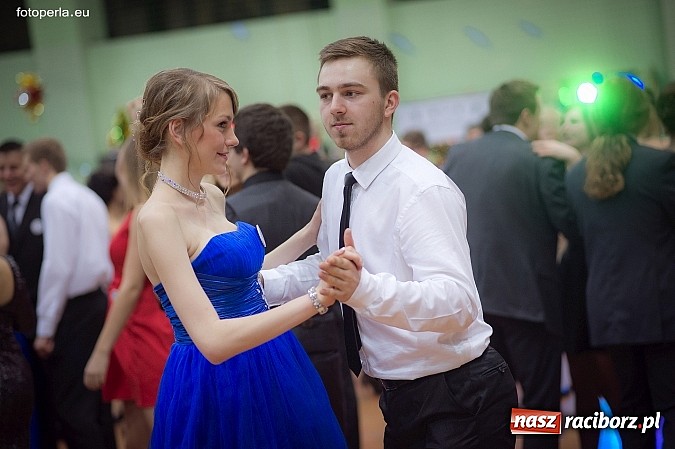 Zdjęcie w galerii na portalu naszraciborz.pl: Maturzyści I LO bawili się w Arenie Rafako wiadomości z regionu