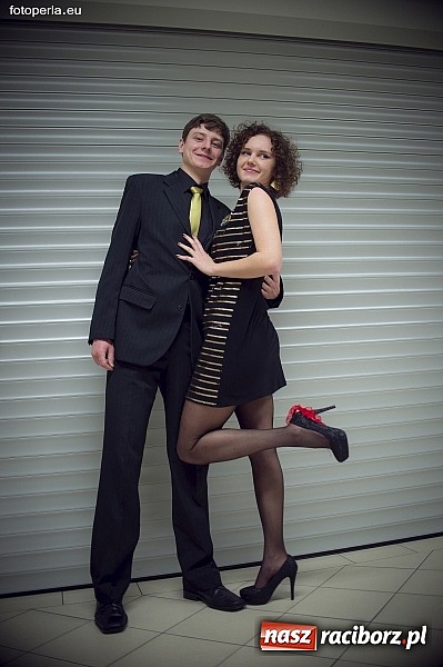 Zdjęcie w galerii na portalu naszraciborz.pl: Maturzyści I LO bawili się w Arenie Rafako wiadomości z regionu