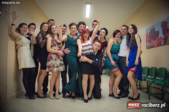 Zdjęcie w galerii na portalu naszraciborz.pl: Maturzyści I LO bawili się w Arenie Rafako wiadomości z regionu