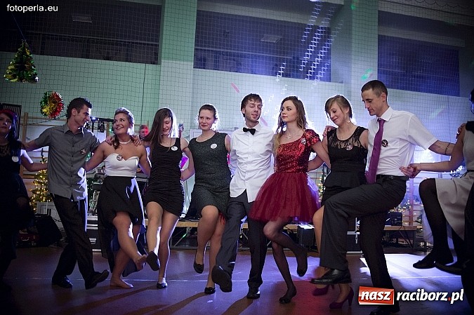 Zdjęcie w galerii na portalu naszraciborz.pl: Maturzyści I LO bawili się w Arenie Rafako wiadomości z regionu