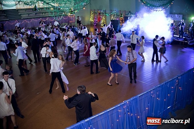 Zdjęcie w galerii na portalu naszraciborz.pl: Maturzyści I LO bawili się w Arenie Rafako wiadomości z regionu