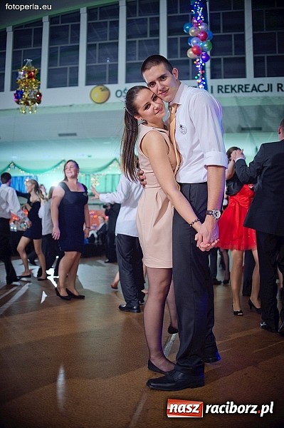 Zdjęcie w galerii na portalu naszraciborz.pl: Maturzyści I LO bawili się w Arenie Rafako wiadomości z regionu