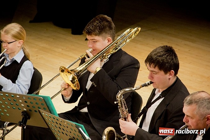 Zdjęcie w galerii na portalu naszraciborz.pl: WOŚP zagrała w Raciborzu. Finał w RCK-u wiadomości z regionu