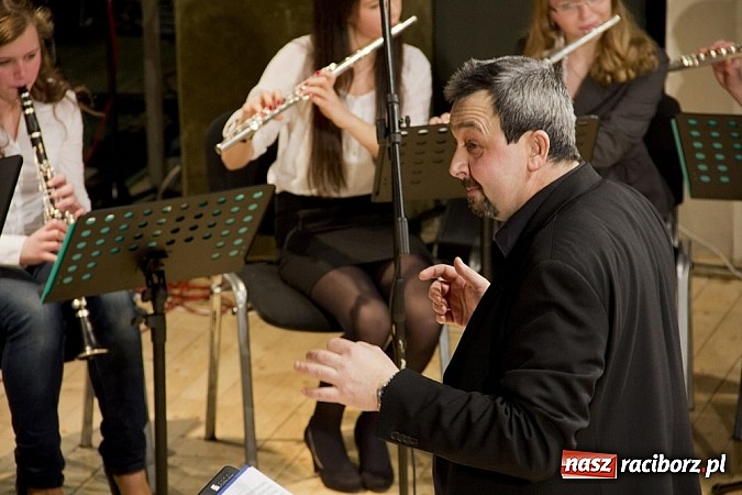 Zdjęcie w galerii na portalu naszraciborz.pl: WOŚP zagrała w Raciborzu. Finał w RCK-u wiadomości z regionu