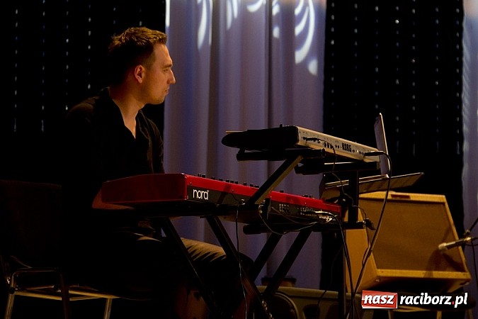 Zdjęcie w galerii na portalu naszraciborz.pl: WOŚP zagrała w Raciborzu. Finał w RCK-u wiadomości z regionu