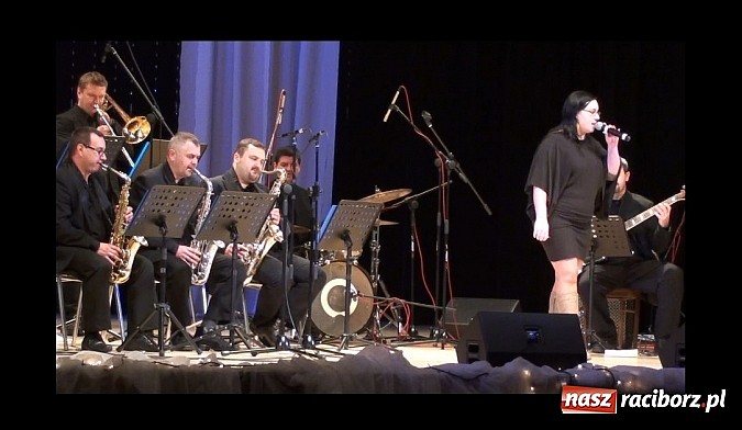 Zdjęcie w galerii na portalu naszraciborz.pl: WOŚP zagrała w Raciborzu. Finał w RCK-u wiadomości z regionu