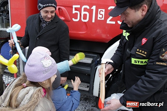 Zdjęcie w galerii na portalu naszraciborz.pl: WOŚP zagrała w Raciborzu. Finał w RCK-u wiadomości z regionu