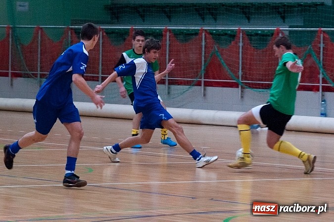 Zdjęcie w galerii na portalu naszraciborz.pl: Dreszczowiec w meczu Feniksa z Bad Boys wiadomości z regionu