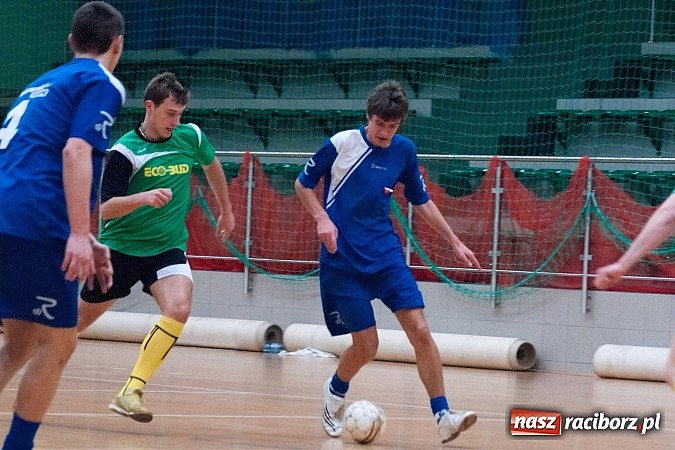 Zdjęcie w galerii na portalu naszraciborz.pl: Dreszczowiec w meczu Feniksa z Bad Boys wiadomości z regionu