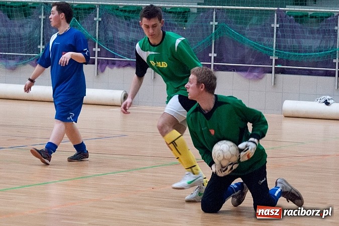 Zdjęcie w galerii na portalu naszraciborz.pl: Dreszczowiec w meczu Feniksa z Bad Boys wiadomości z regionu