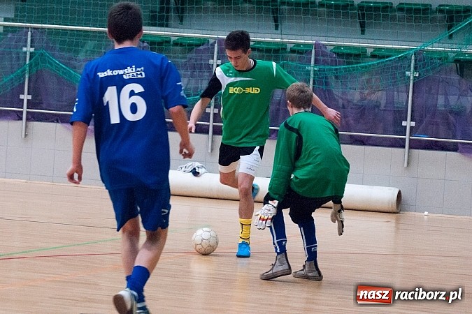 Zdjęcie w galerii na portalu naszraciborz.pl: Dreszczowiec w meczu Feniksa z Bad Boys wiadomości z regionu