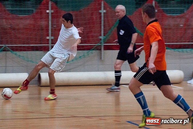 Zdjęcie w galerii na portalu naszraciborz.pl: Dreszczowiec w meczu Feniksa z Bad Boys wiadomości z regionu