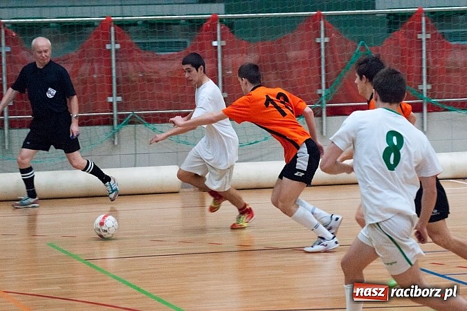 Zdjęcie w galerii na portalu naszraciborz.pl: Dreszczowiec w meczu Feniksa z Bad Boys wiadomości z regionu
