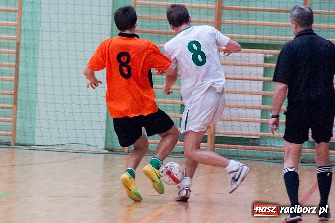 Zdjęcie w galerii na portalu naszraciborz.pl: Dreszczowiec w meczu Feniksa z Bad Boys wiadomości z regionu