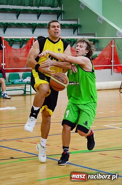 Zdjęcie w galerii na portalu naszraciborz.pl: Mocna pozycja Kamana w fotelu lidera wiadomości z regionu