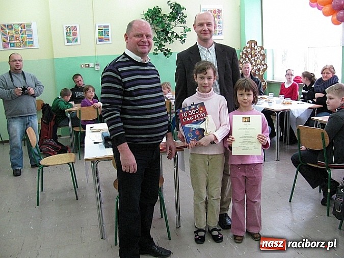 Zdjęcie w galerii na portalu naszraciborz.pl: Powiatowy konkurs Rodzinna Szopka Bożonarodzeniowa wiadomości z regionu