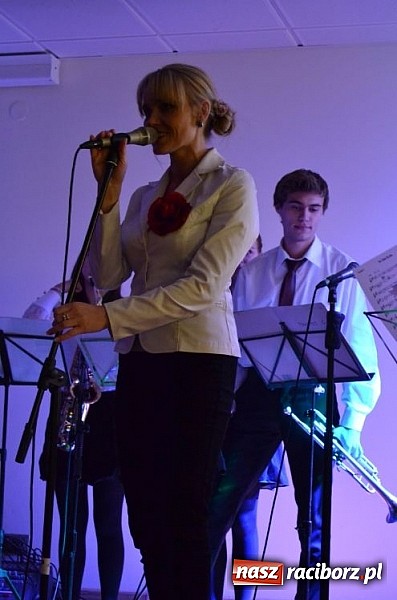 Zdjęcie w galerii na portalu naszraciborz.pl: Family Band wystąpił na Zamku Piastowskim wiadomości z regionu