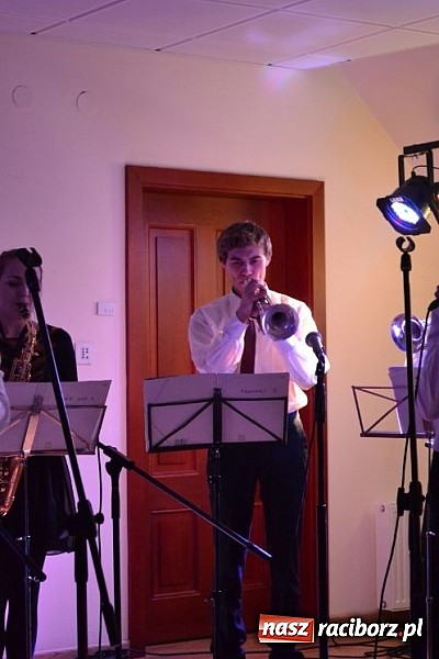 Zdjęcie w galerii na portalu naszraciborz.pl: Family Band wystąpił na Zamku Piastowskim wiadomości z regionu