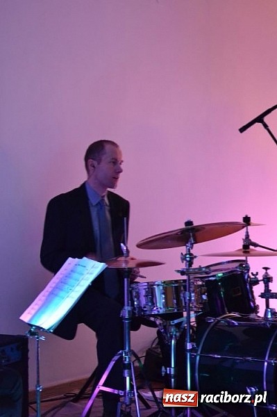 Zdjęcie w galerii na portalu naszraciborz.pl: Family Band wystąpił na Zamku Piastowskim wiadomości z regionu