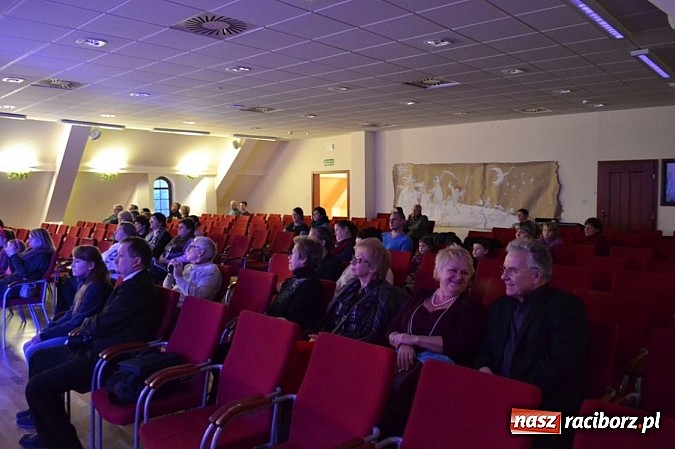 Zdjęcie w galerii na portalu naszraciborz.pl: Family Band wystąpił na Zamku Piastowskim wiadomości z regionu