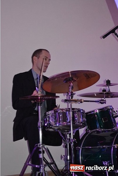 Zdjęcie w galerii na portalu naszraciborz.pl: Family Band wystąpił na Zamku Piastowskim wiadomości z regionu