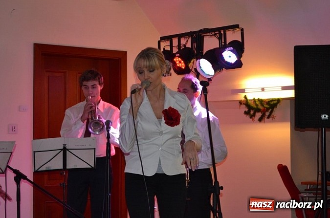 Zdjęcie w galerii na portalu naszraciborz.pl: Family Band wystąpił na Zamku Piastowskim wiadomości z regionu