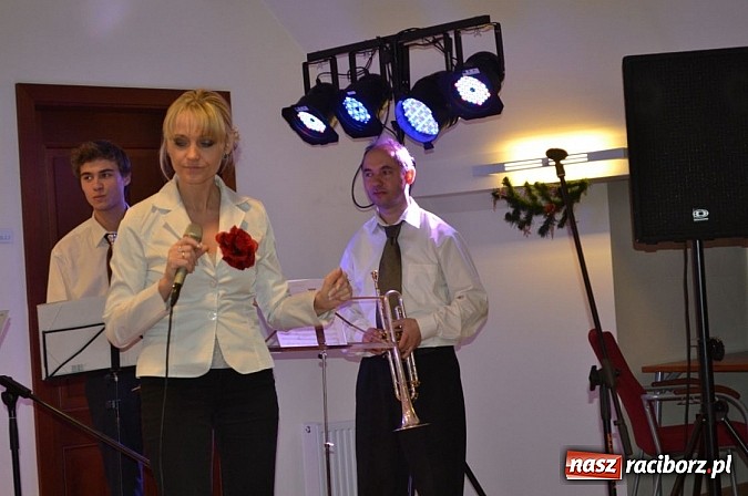 Zdjęcie w galerii na portalu naszraciborz.pl: Family Band wystąpił na Zamku Piastowskim wiadomości z regionu