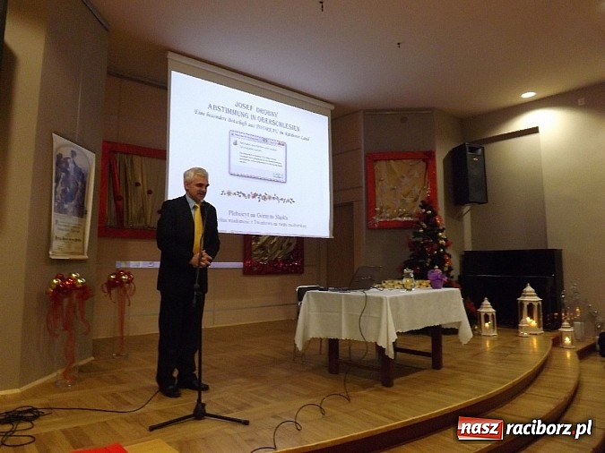 Zdjęcie w galerii na portalu naszraciborz.pl: Tworków: promocja książki o plebiscycie wiadomości z regionu