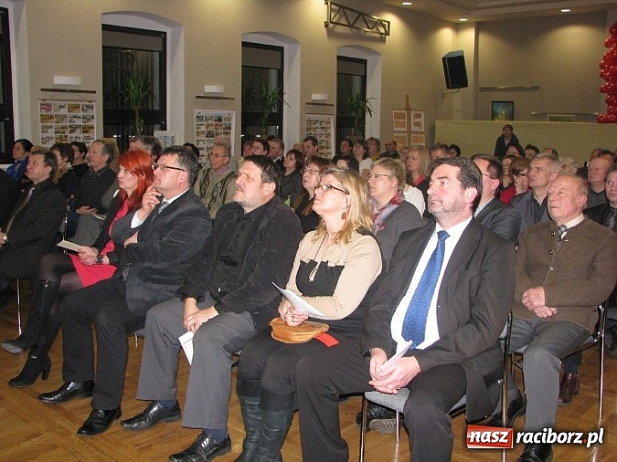 Zdjęcie w galerii na portalu naszraciborz.pl: Tworków: promocja książki o plebiscycie wiadomości z regionu