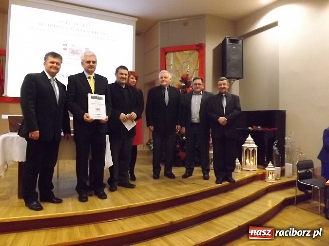 Zdjęcie w galerii na portalu naszraciborz.pl: Tworków: promocja książki o plebiscycie wiadomości z regionu