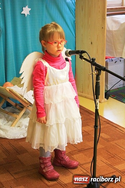 Zdjęcie w galerii na portalu naszraciborz.pl: Przedszkolaki kolędowały w Wojnowicach wiadomości z regionu