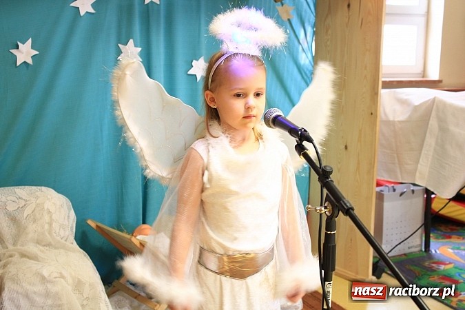 Zdjęcie w galerii na portalu naszraciborz.pl: Przedszkolaki kolędowały w Wojnowicach wiadomości z regionu