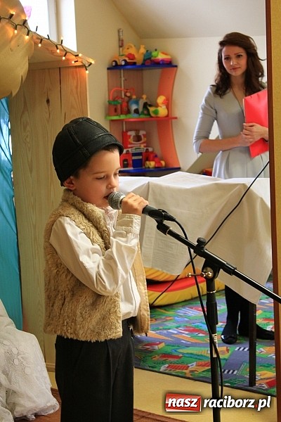 Zdjęcie w galerii na portalu naszraciborz.pl: Przedszkolaki kolędowały w Wojnowicach wiadomości z regionu