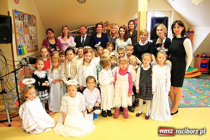 Zdjęcie w galerii na portalu naszraciborz.pl: Przedszkolaki kolędowały w Wojnowicach wiadomości z regionu