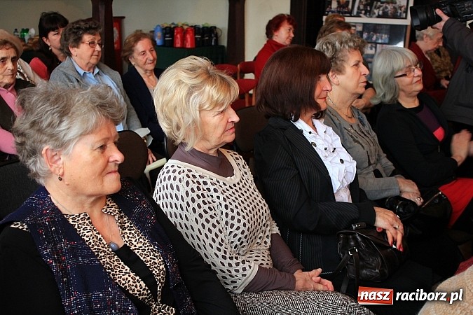 Zdjęcie w galerii na portalu naszraciborz.pl: Noworoczne spotkanie nauczycieli w G5 wiadomości z regionu