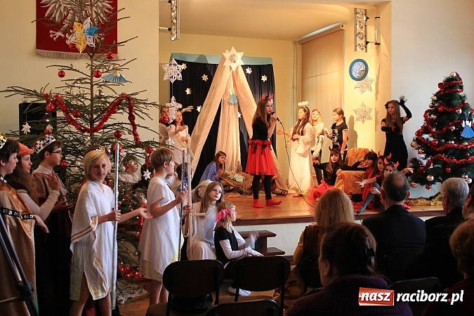 Zdjęcie w galerii na portalu naszraciborz.pl: Noworoczne spotkanie nauczycieli w G5 wiadomości z regionu