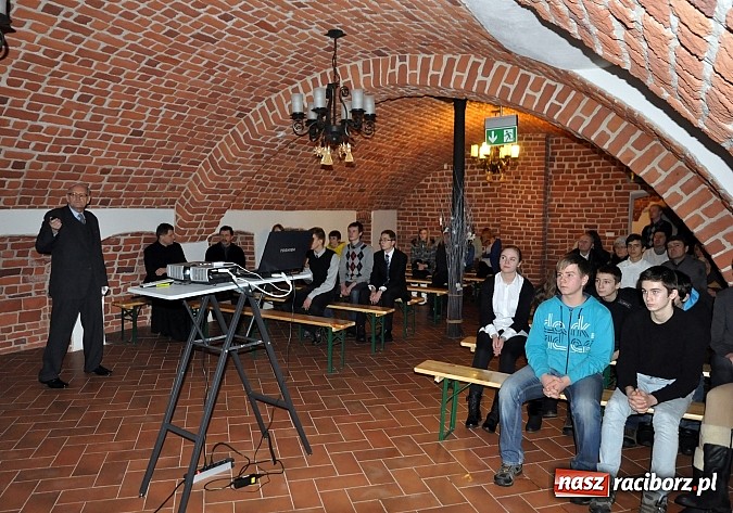 Zdjęcie w galerii na portalu naszraciborz.pl: Magiczny wieczór w pocysterskiej świątyni wiadomości z regionu