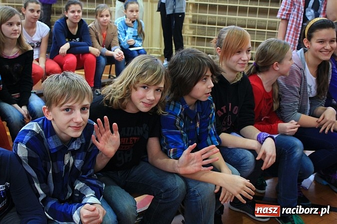 Zdjęcie w galerii na portalu naszraciborz.pl: Damian Janikowski spotkał się z uczniami SP 15. Obiecał, że powalczy o olimpijskie złoto wiadomości z regionu
