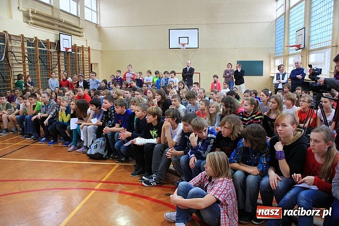 Zdjęcie w galerii na portalu naszraciborz.pl: Damian Janikowski spotkał się z uczniami SP 15. Obiecał, że powalczy o olimpijskie złoto wiadomości z regionu