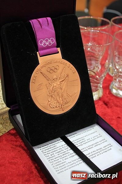 Zdjęcie w galerii na portalu naszraciborz.pl: Damian Janikowski spotkał się z uczniami SP 15. Obiecał, że powalczy o olimpijskie złoto wiadomości z regionu