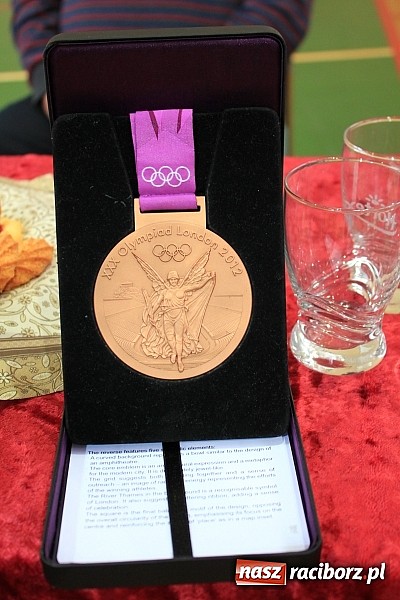 Zdjęcie w galerii na portalu naszraciborz.pl: Damian Janikowski spotkał się z uczniami SP 15. Obiecał, że powalczy o olimpijskie złoto wiadomości z regionu