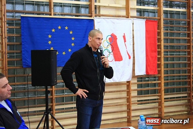 Zdjęcie w galerii na portalu naszraciborz.pl: Damian Janikowski spotkał się z uczniami SP 15. Obiecał, że powalczy o olimpijskie złoto wiadomości z regionu