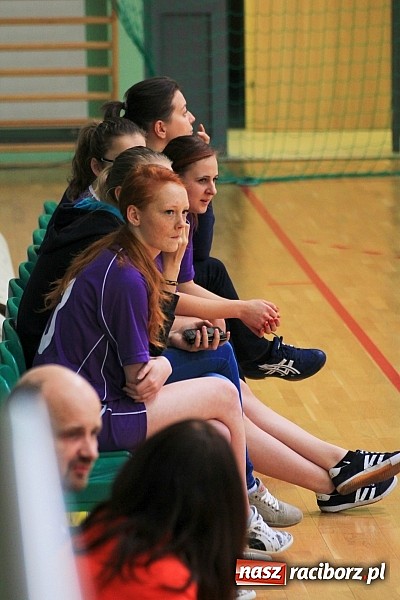 Zdjęcie w galerii na portalu naszraciborz.pl: Dziewczyny z I LO najlepsze w piłce ręcznej! wiadomości z regionu