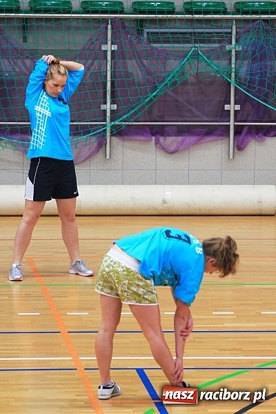 Zdjęcie w galerii na portalu naszraciborz.pl: Dziewczyny z I LO najlepsze w piłce ręcznej! wiadomości z regionu