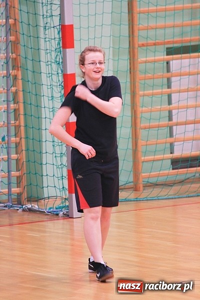 Zdjęcie w galerii na portalu naszraciborz.pl: Dziewczyny z I LO najlepsze w piłce ręcznej! wiadomości z regionu